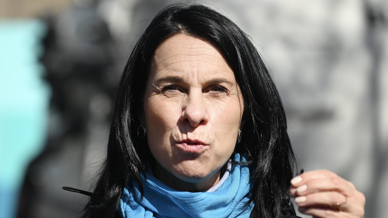 Gouvernement minoritaire à Ottawa : il faut travailler ensemble, dit Valérie Plante