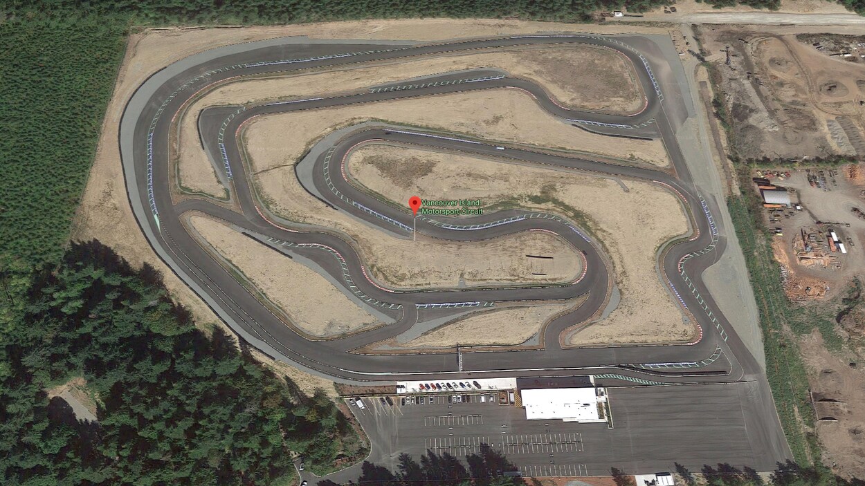 Vu aérienne du circuit automobile.