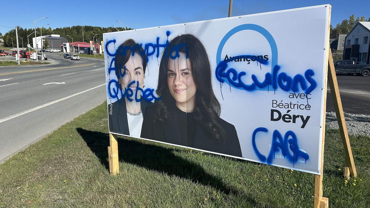 Ces pancartes électorales visées par des vandales