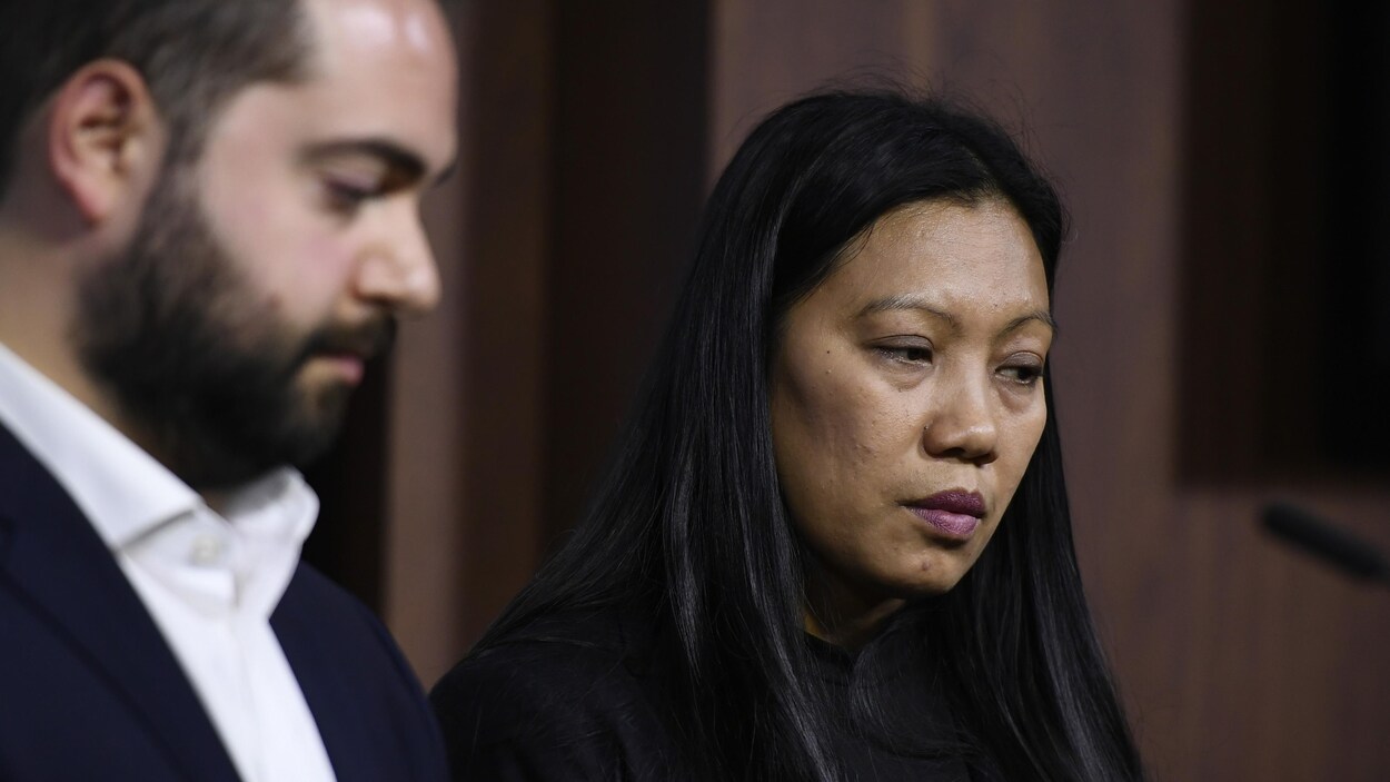 Vanessa Rodel en compagnie de son avocat.