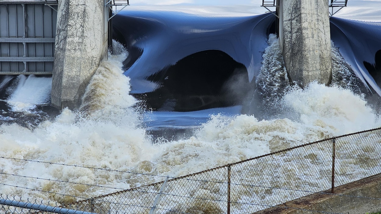 Hydro-Québec doit ouvrir les vannes du barrage d’Almaville