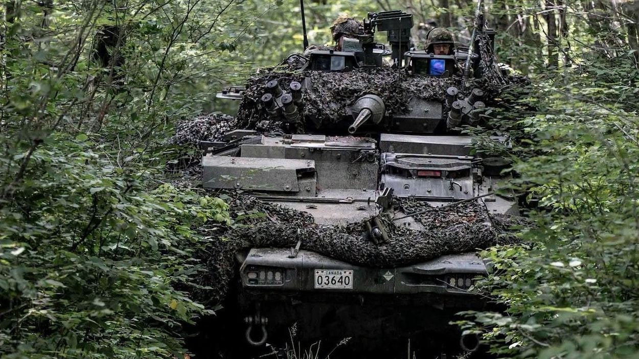 Des véhicules militaires sur la route 17 cette semaine