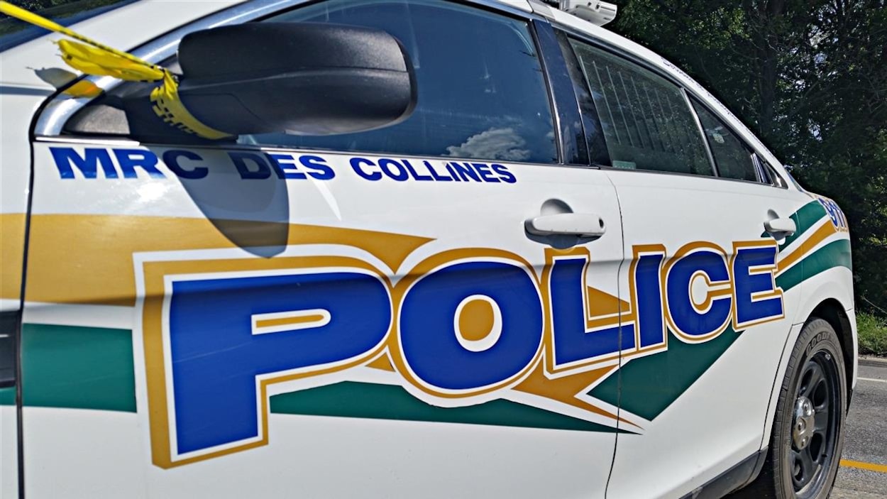 Un véhicule de la police de la MRC des Collines-de-l'Outaouais. (Archives) Un véhicule de la police de la MRC des Collines-de-l'Outaouais. (Archives)