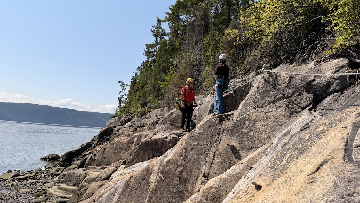Comment crée-t-on un parcours de via ferrata?