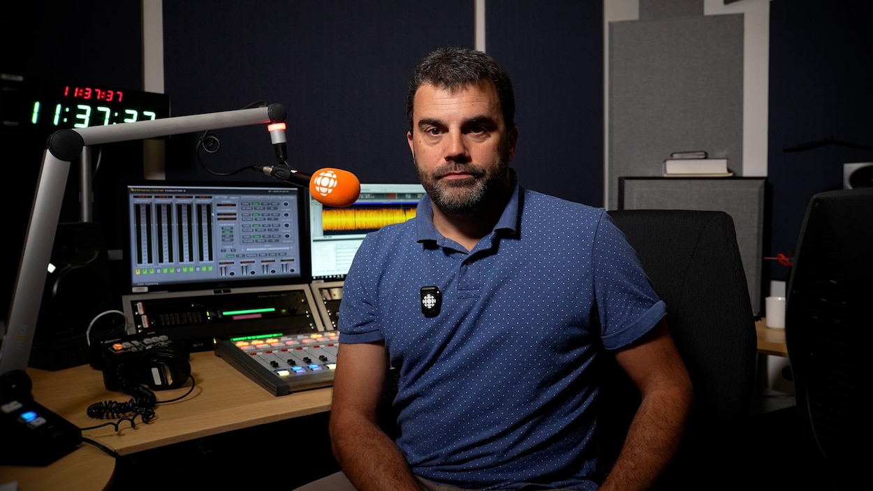 Une alerte diffusée en anglais sur les ondes d'une radio francophone