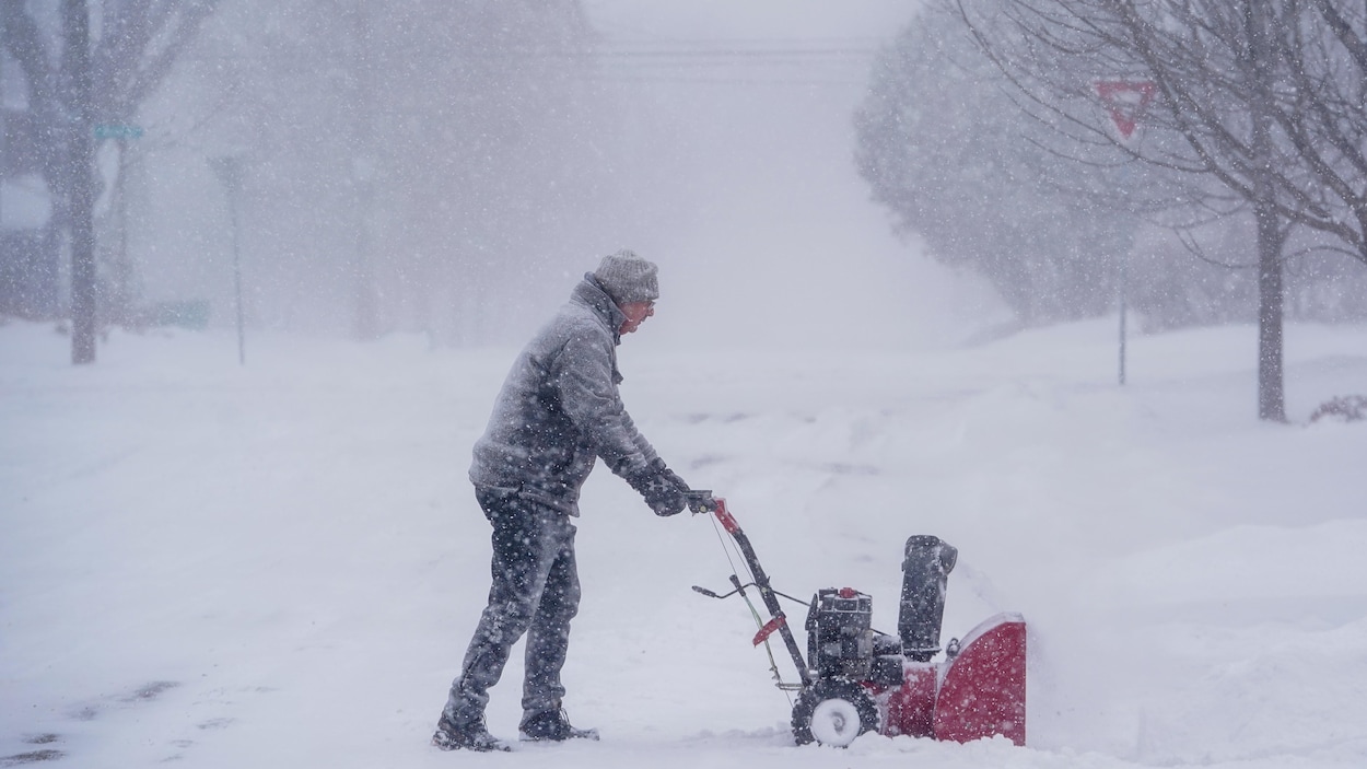 Une tempête de neige balaie les Maritimes