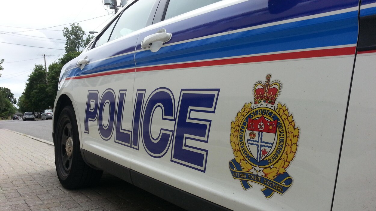 Une voiture du Service de police d'Ottawa.