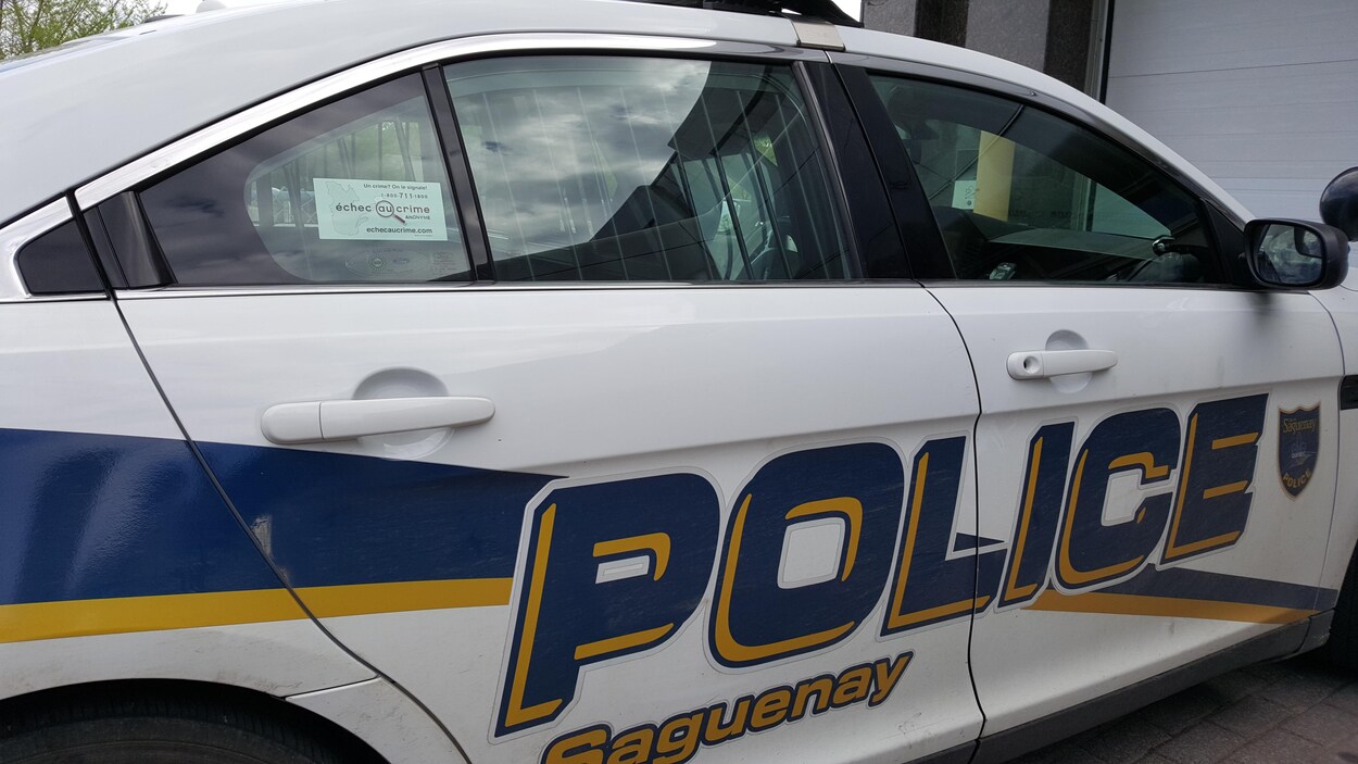 Une voiture de patrouille de la Sécurité publique de Saguenay. Une voiture de patrouille de la Sécurité publique de Saguenay.