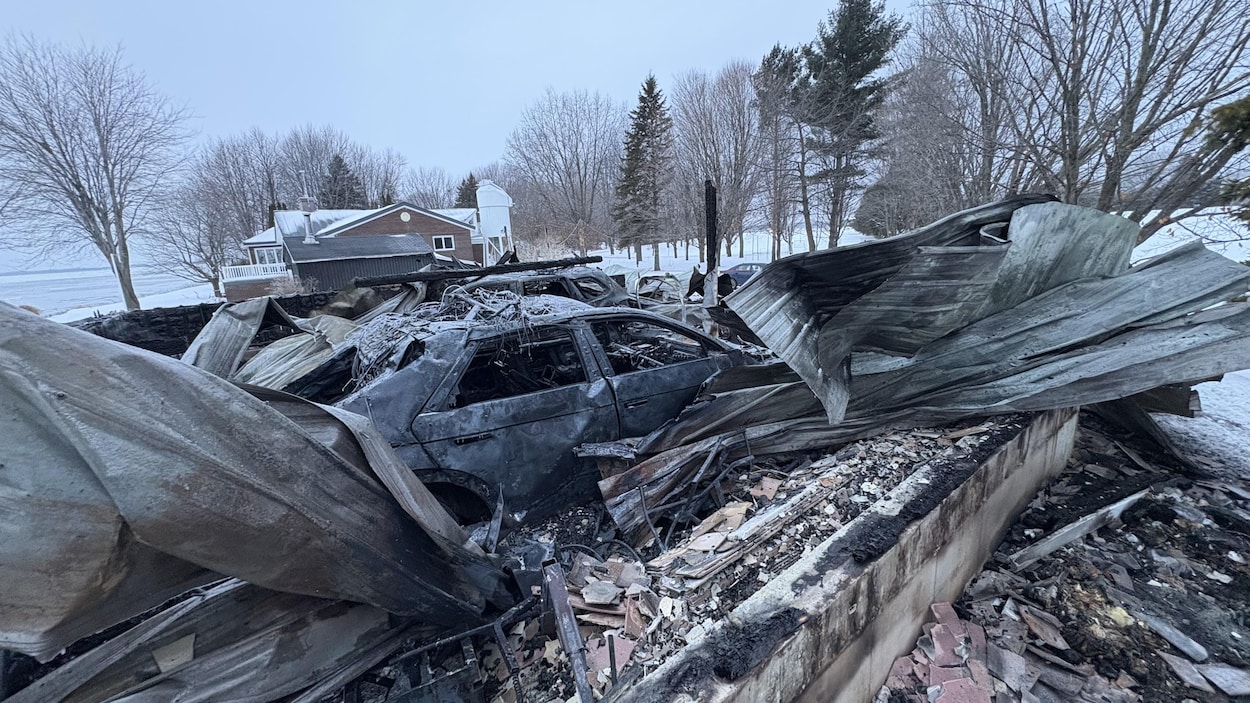 Incendie à Champlain : la vie d’au moins deux personnes serait menacée