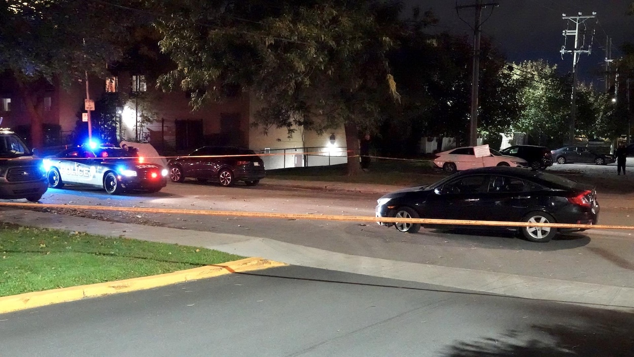 Braquage d’une bijouterie à Montréal : un adolescent de 14 ans parmi les suspects arrêtés