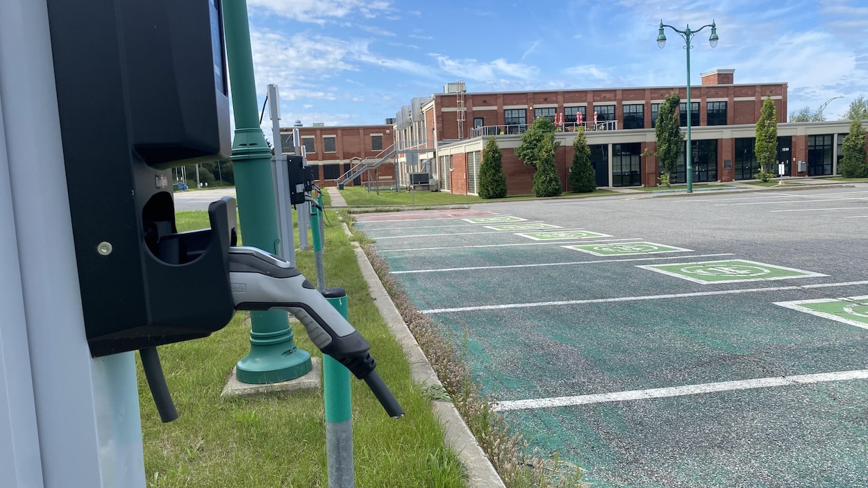 Des bornes de recharge à nouveau vandalisées à Shawinigan
