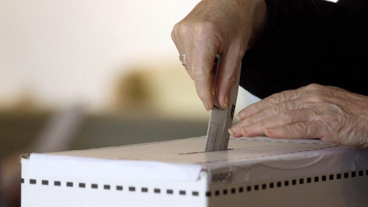 Depuis quand les Autochtones peuvent-ils voter?