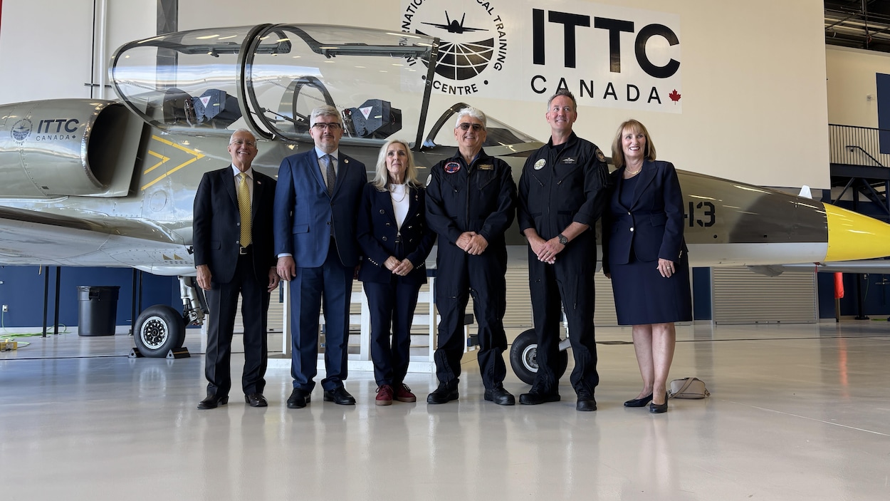 À la découverte d’une école de formation tactique de pilotes d’avions de chasse
