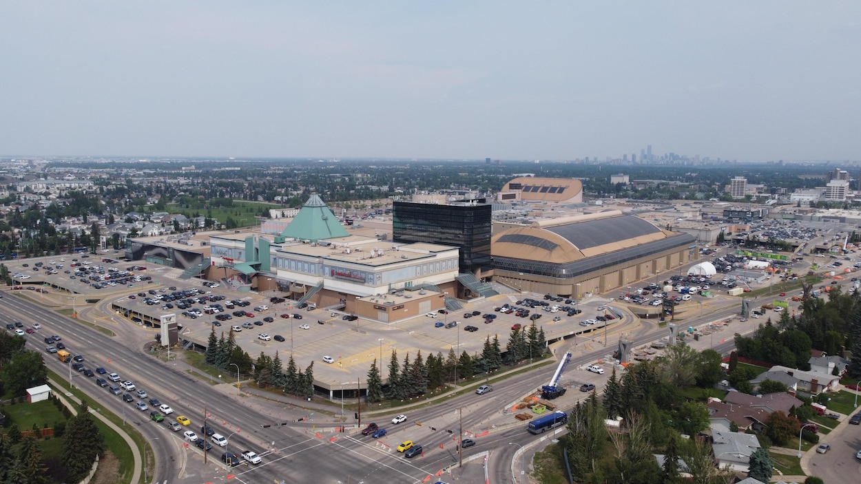 Three injured in West Edmonton mall shooting