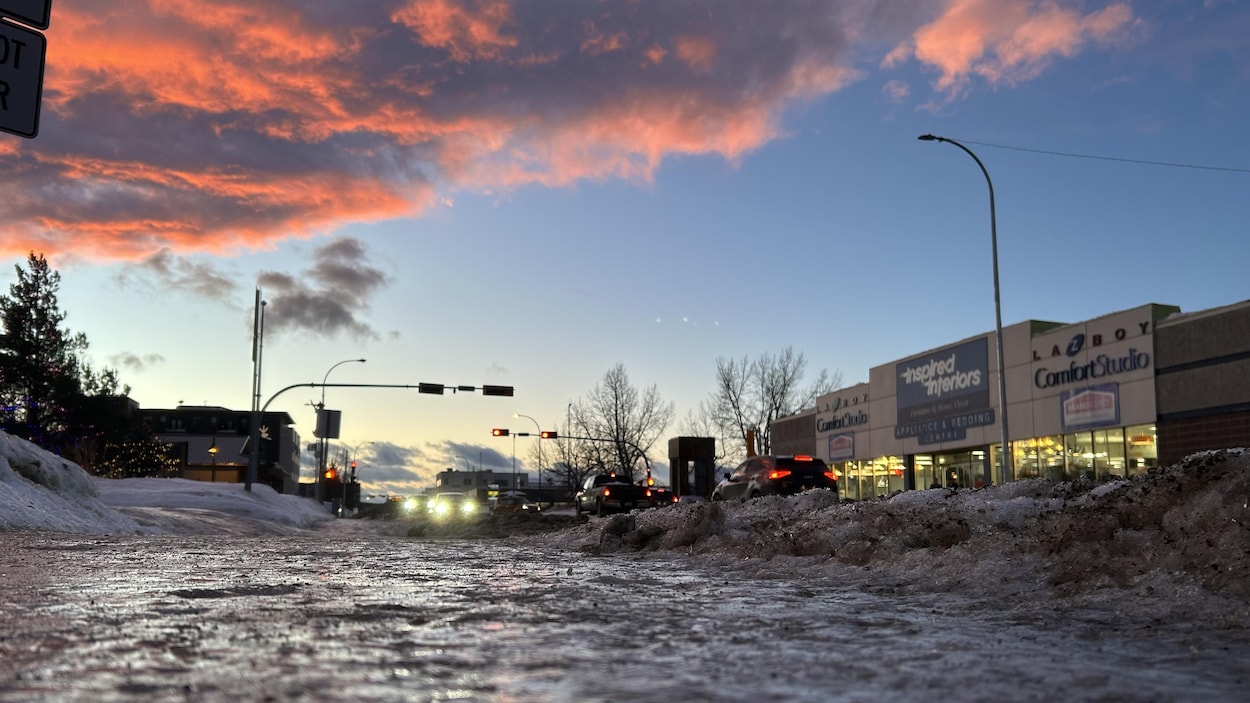 Conditions routières difficiles après un important redoux au Yukon