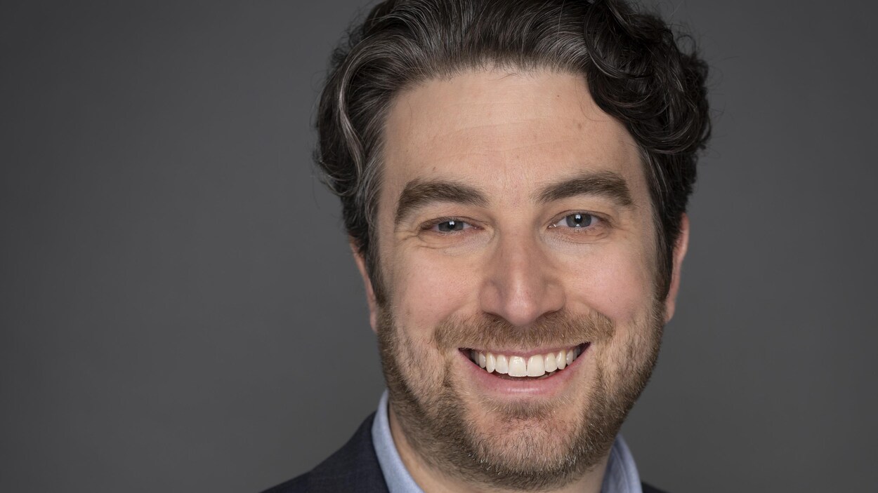 xavier-brassard-b-dard-nomm-la-t-te-de-tfo-radio-canada