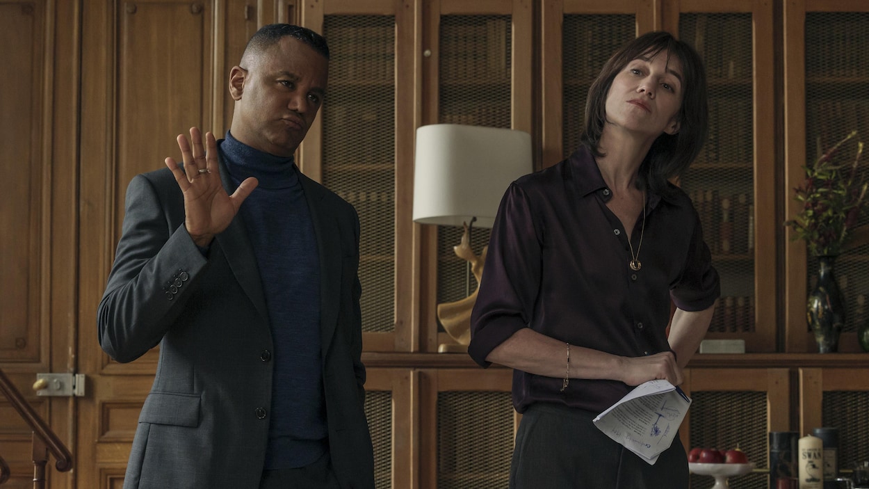 Yanic Truesdale avec Charlotte Gainsbourg dans la nouvelle série Étoile