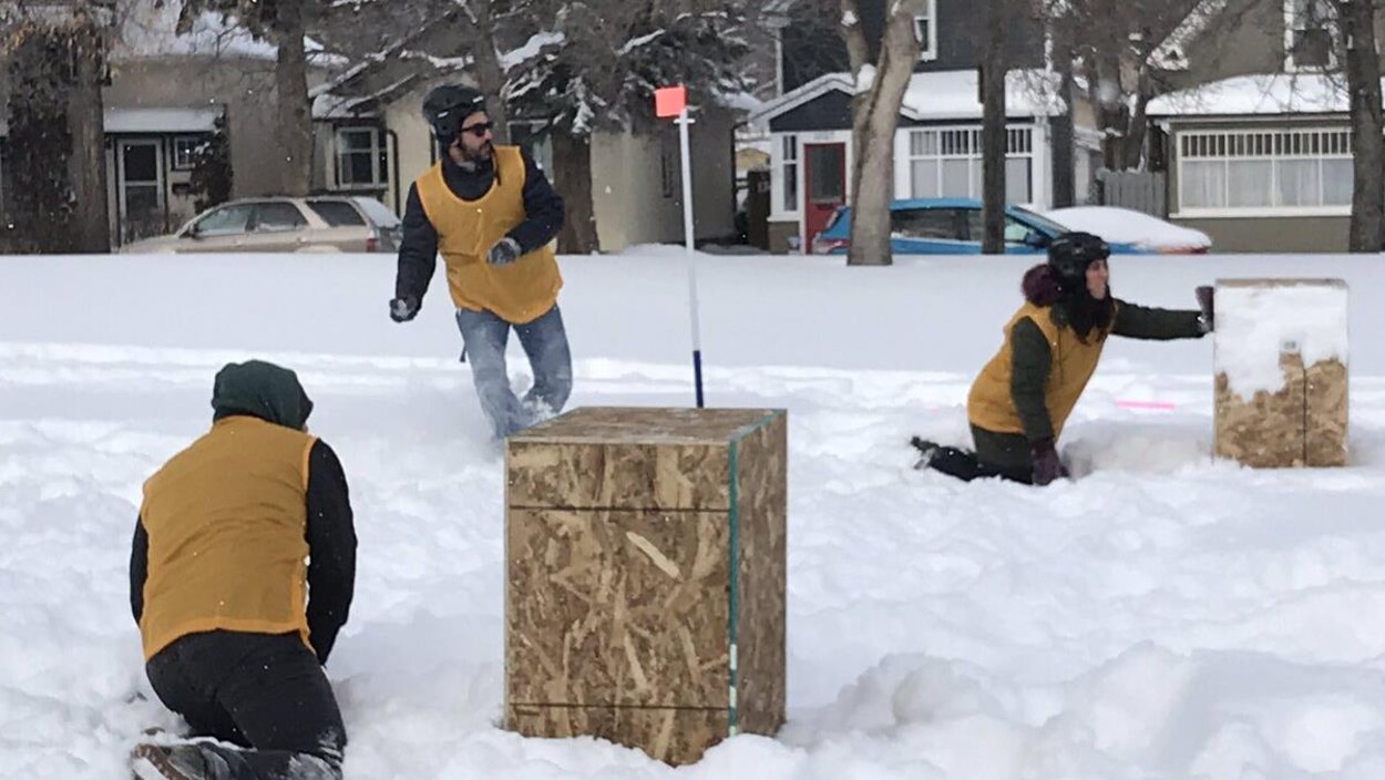 Pour Jouer Au Yukigassen Il Faut Des Boules De Neige Et De La Strategie Radio Canada Ca Pour Jouer Au Yukigassen Il Faut Des Boules De Neige Et De La Strategie Radio Canada Ca