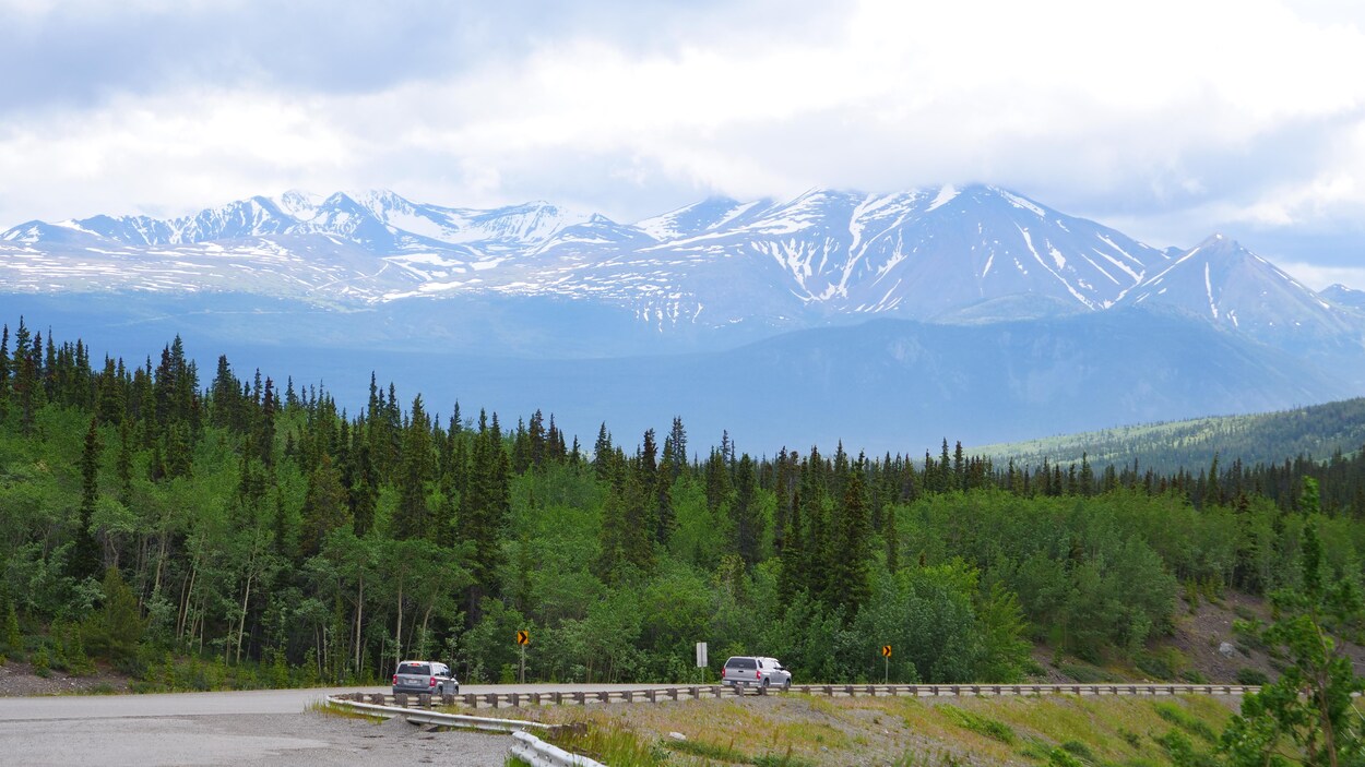 Deux éboulements forcent la fermeture de la route Klondike Sud