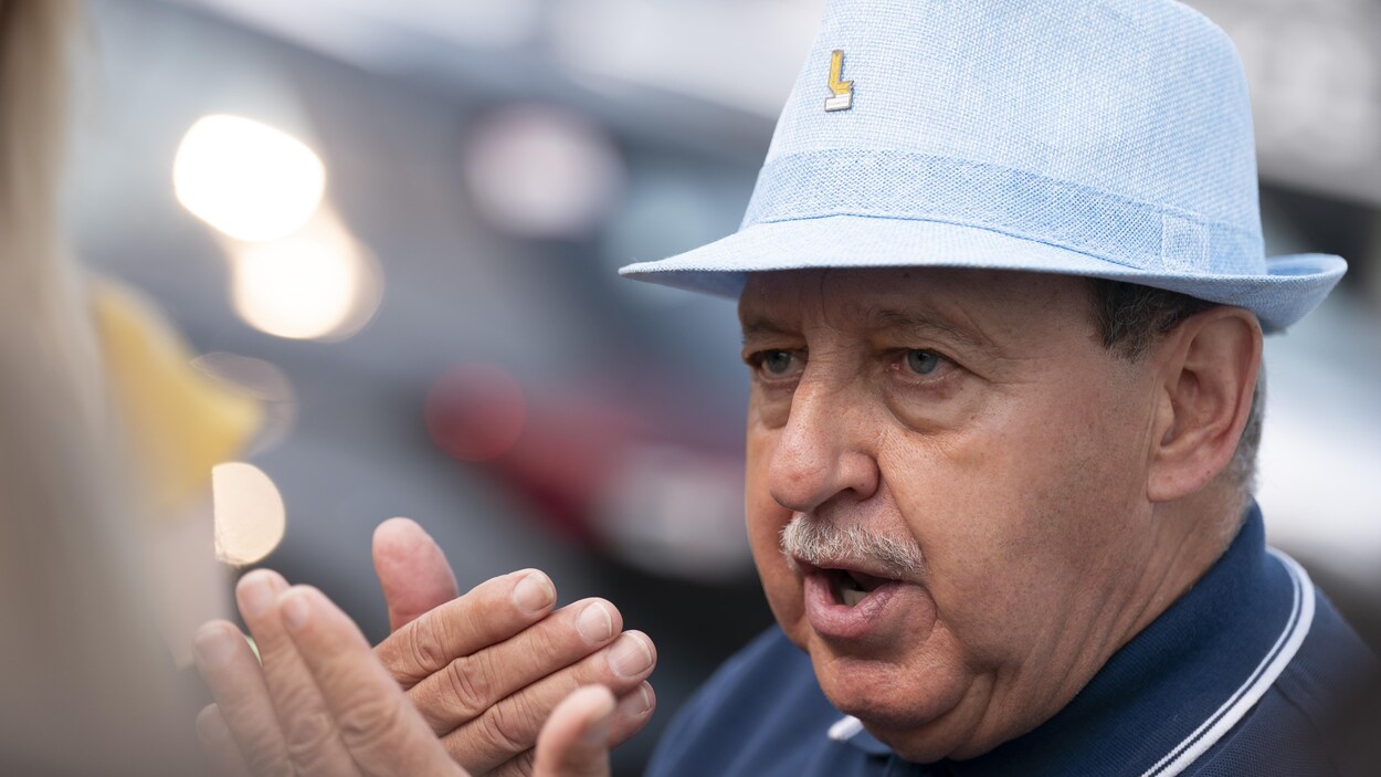 Yvon Deshaies perplexe face à la brigade de réserve en sécurité civile