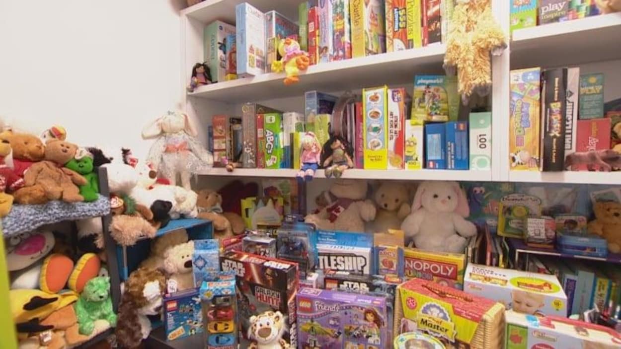 Une photo montrant des jouets.