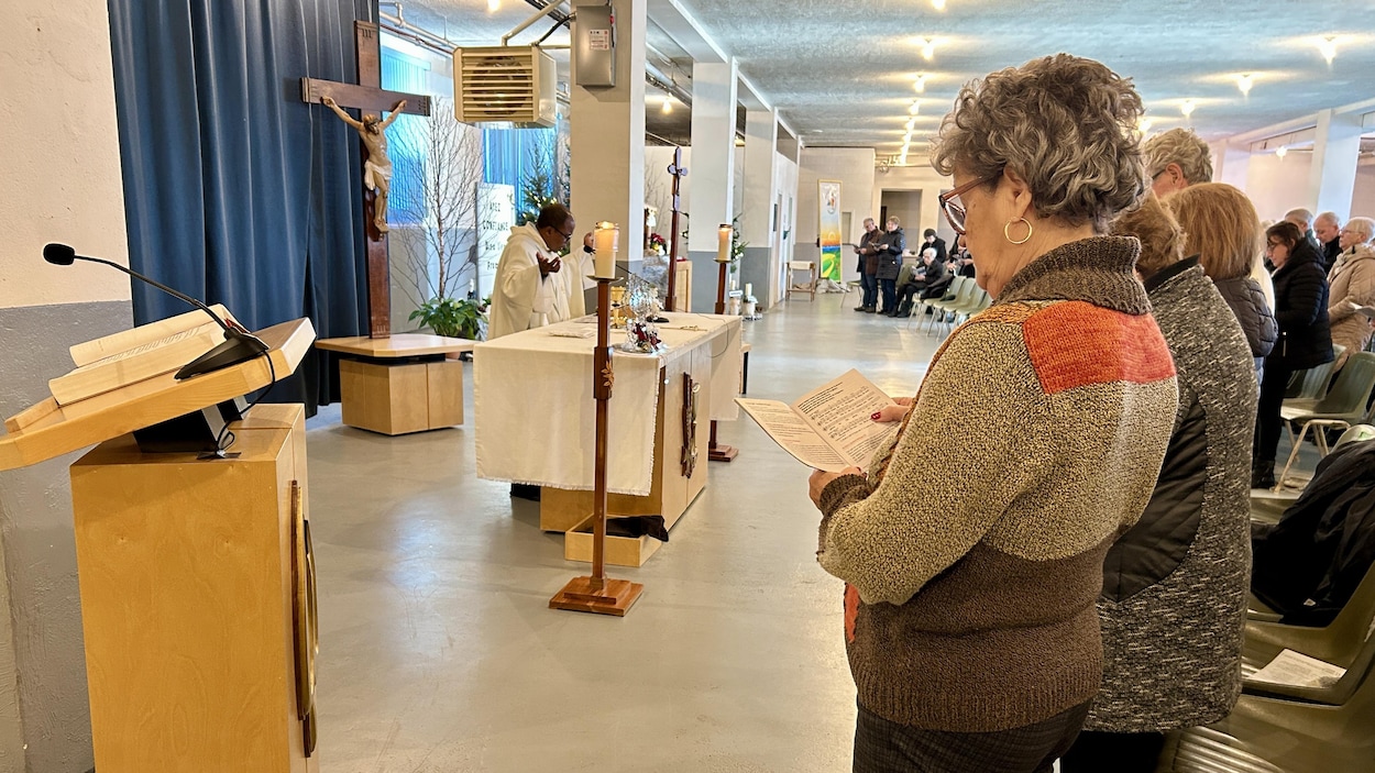 À l’église de Petit-Rocher, les messes sont au sous-sol pour économiser de l’électricité