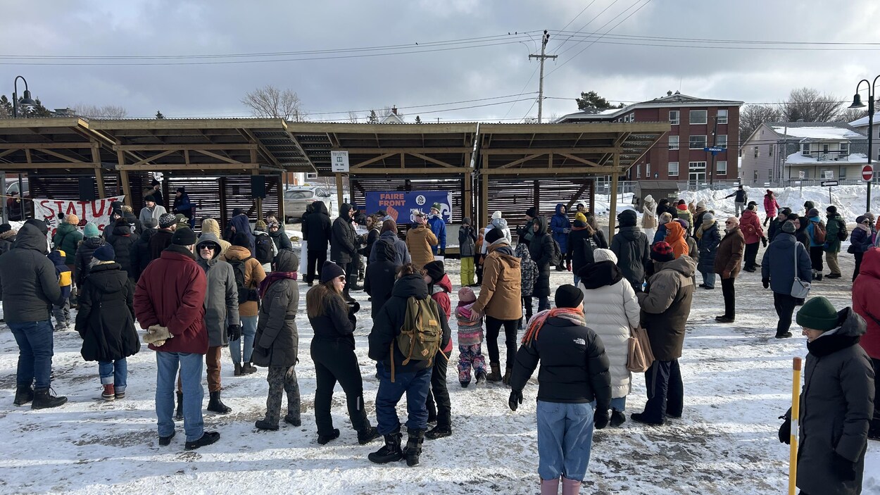 Manifestation à Rimouski contre la fin du PEQ