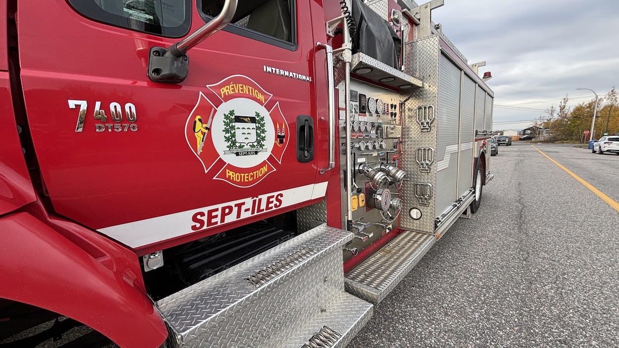Un incendie ravage deux commerces de Sept-Îles