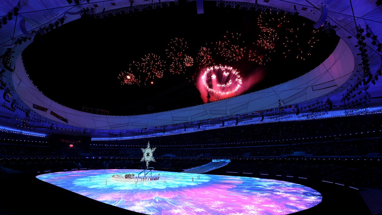 Le stade national de Pékin lors des célébrations de la cérémonie d'ouverture des Jeux paralympiques en 2022