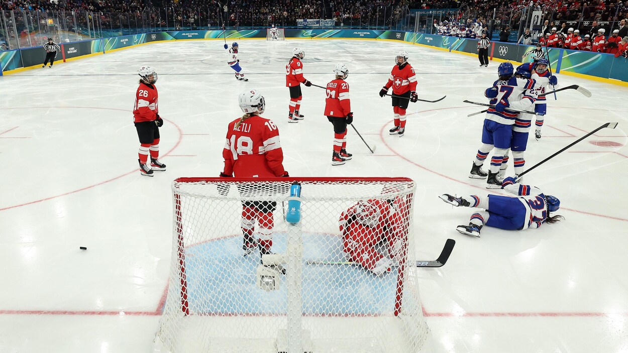 Les Américaines toujours invaincues au hockey