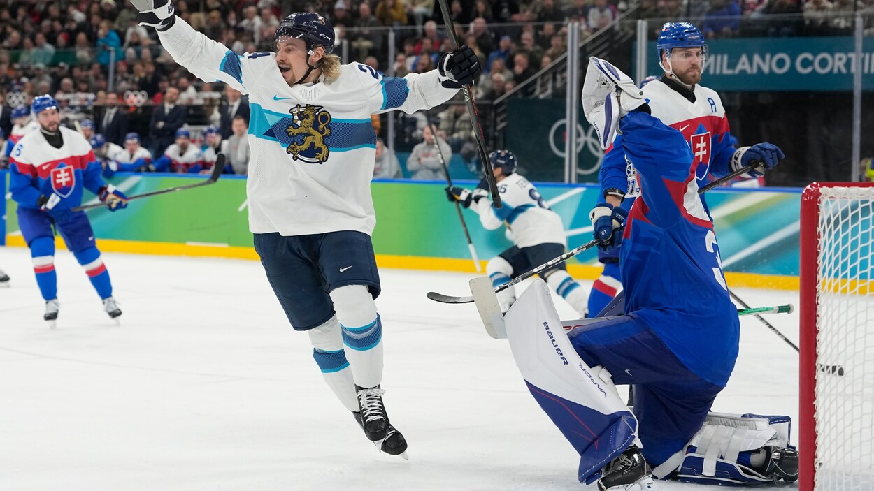La Finlande remporte la médaille de bronze en hockey masculin