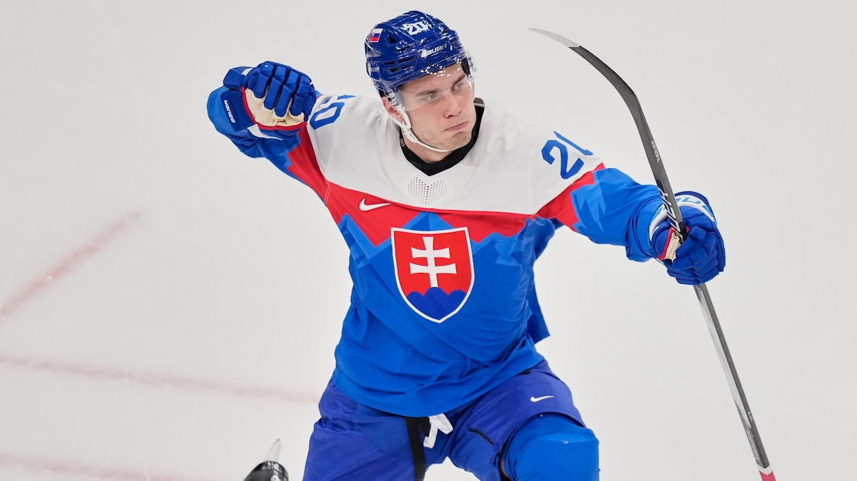 Hockey : Doublé de Juraj Slafkovsky dans la victoire de la Slovaquie face à la Finlande