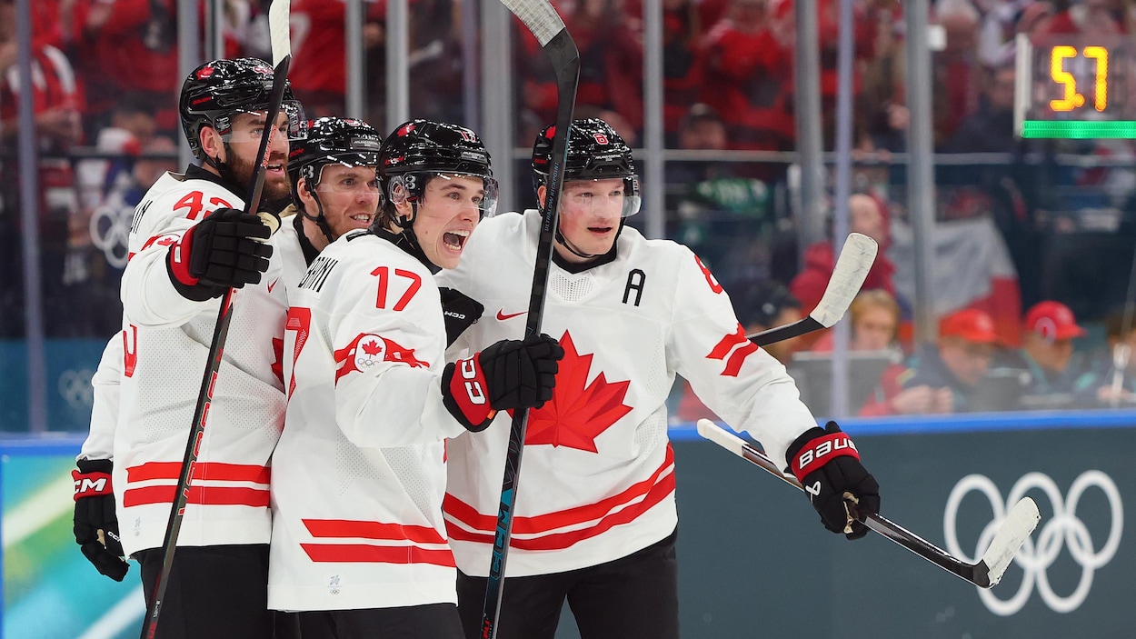 Macklin Celebrini ouvre la marque pour le Canada