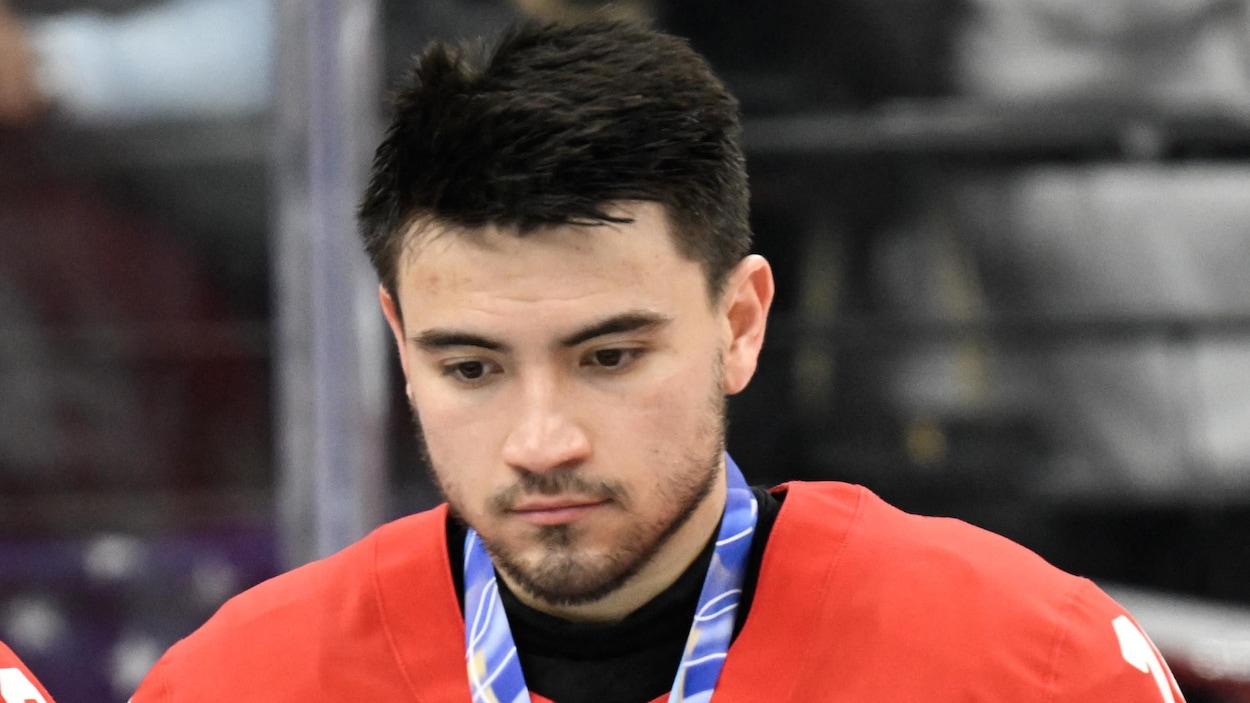 Défaite au hockey : le cœur lourd, mais la tête haute