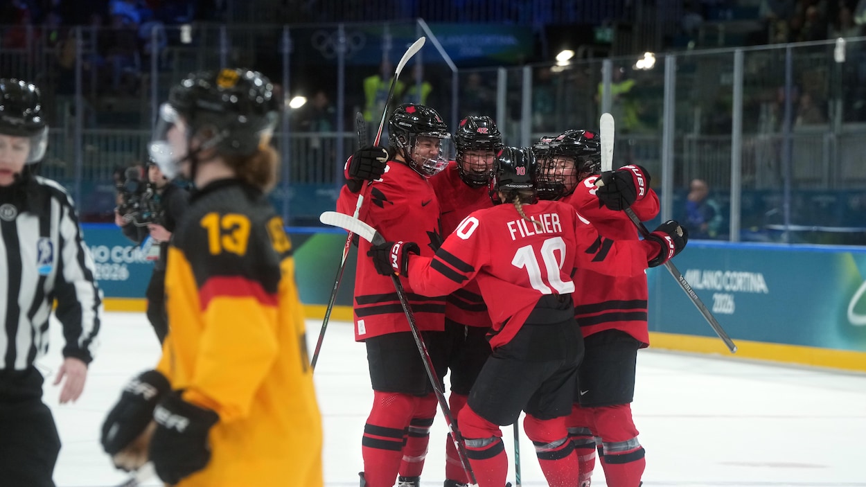 Le Canada élimine l’Allemagne 5-1 et accède aux demi-finales