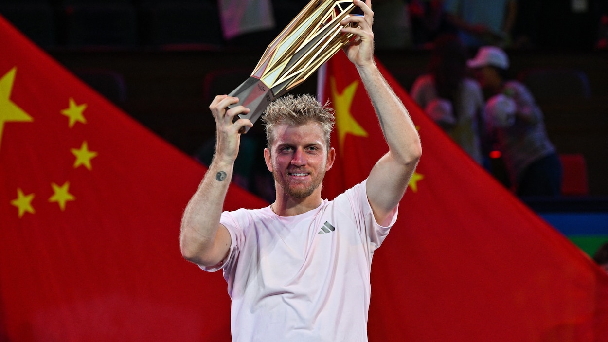 Alejandro Davidovich s’impose devant Rafael Jodar et s’offre le titre à Shanghai