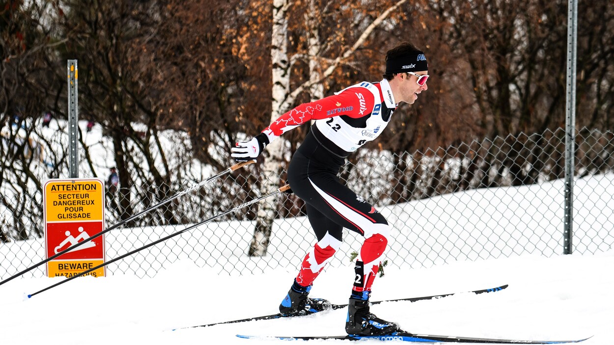 Alex Harvey en action à la Coupe du monde de ski de fond de Québec
