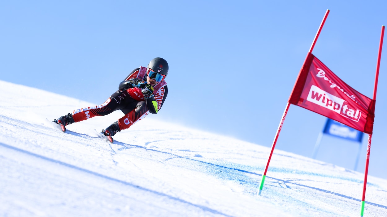 Alexis Guimond domine le super-G de Saalbach