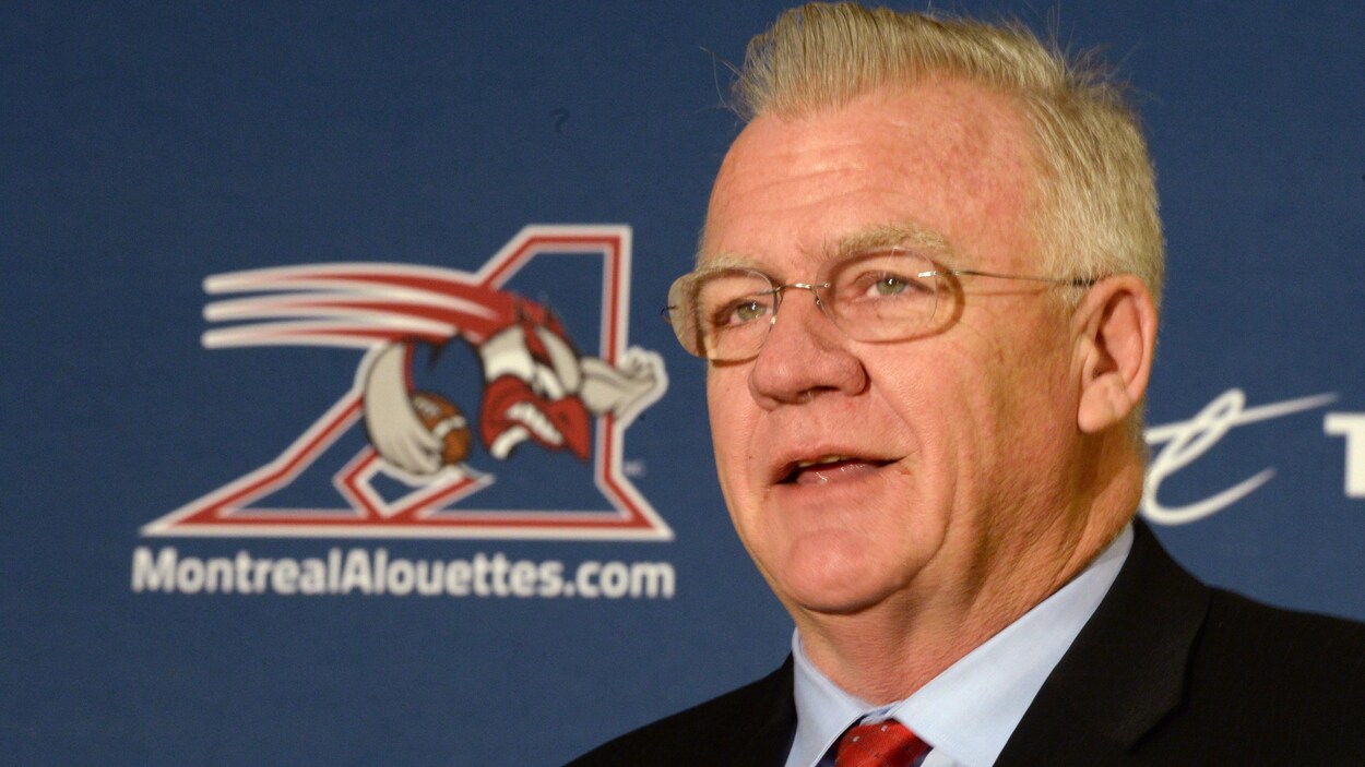 L'entraîneur-chef des Alouettes de Montréal Mike Sherman L'entraîneur-chef des Alouettes de Montréal Mike Sherman