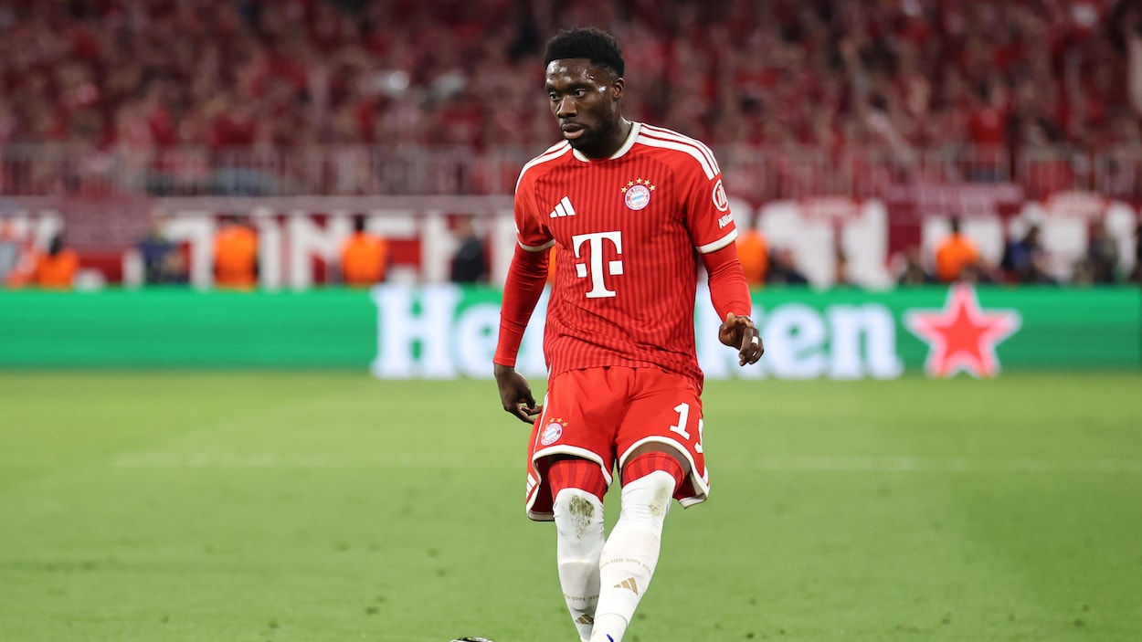 Alphonso Davies est blessé à un mois du début du Mondial