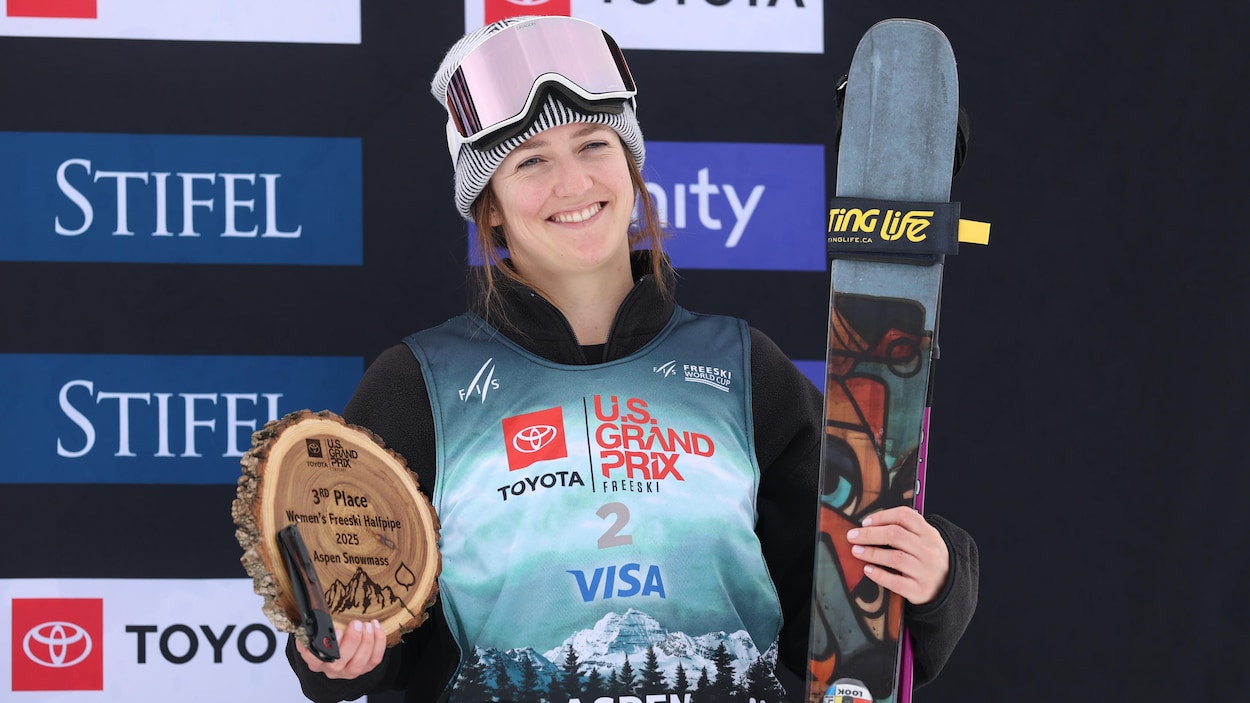 Amy Fraser 3e en demi-lune à Aspen