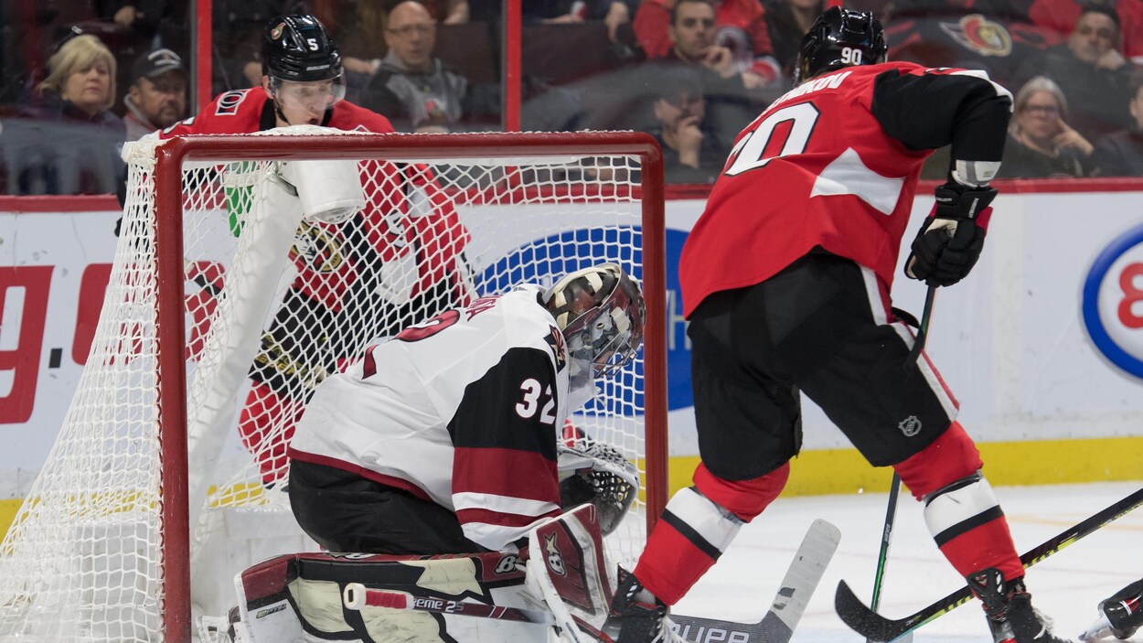 Antti Raanta et Vladislav Namesnikov