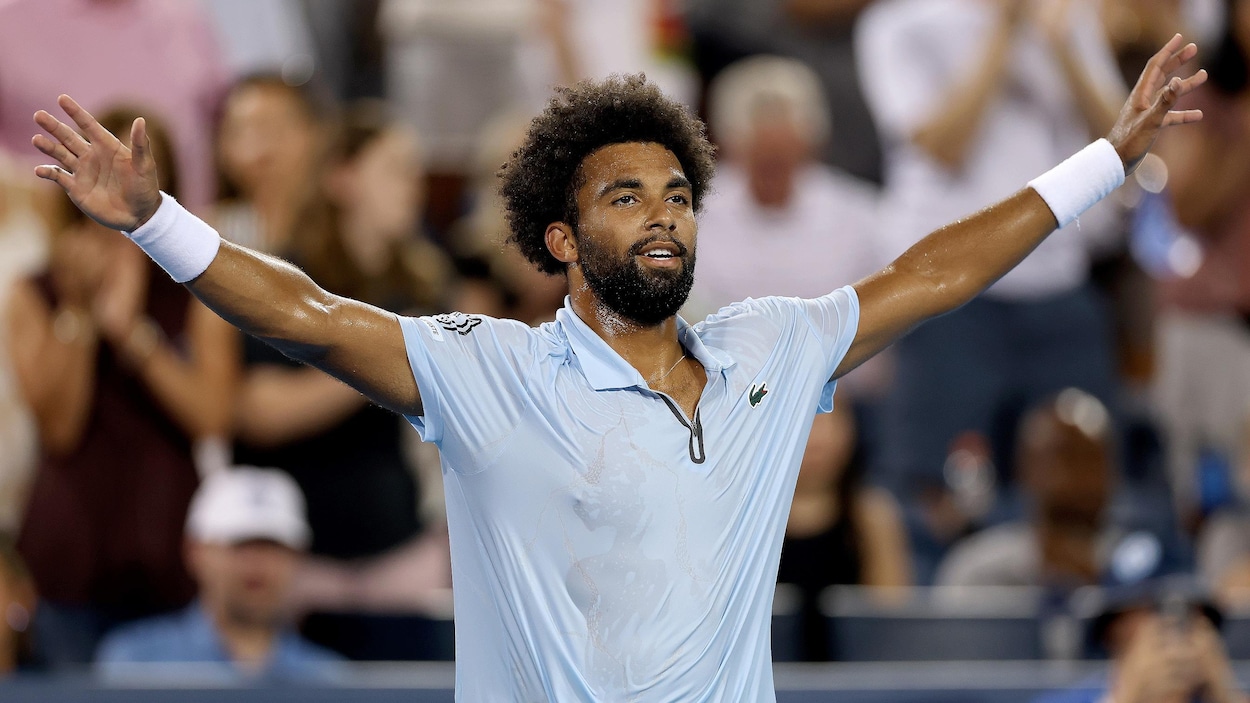 Arthur Fils remporte le tournoi de Cincinnati, son premier trophée majeur