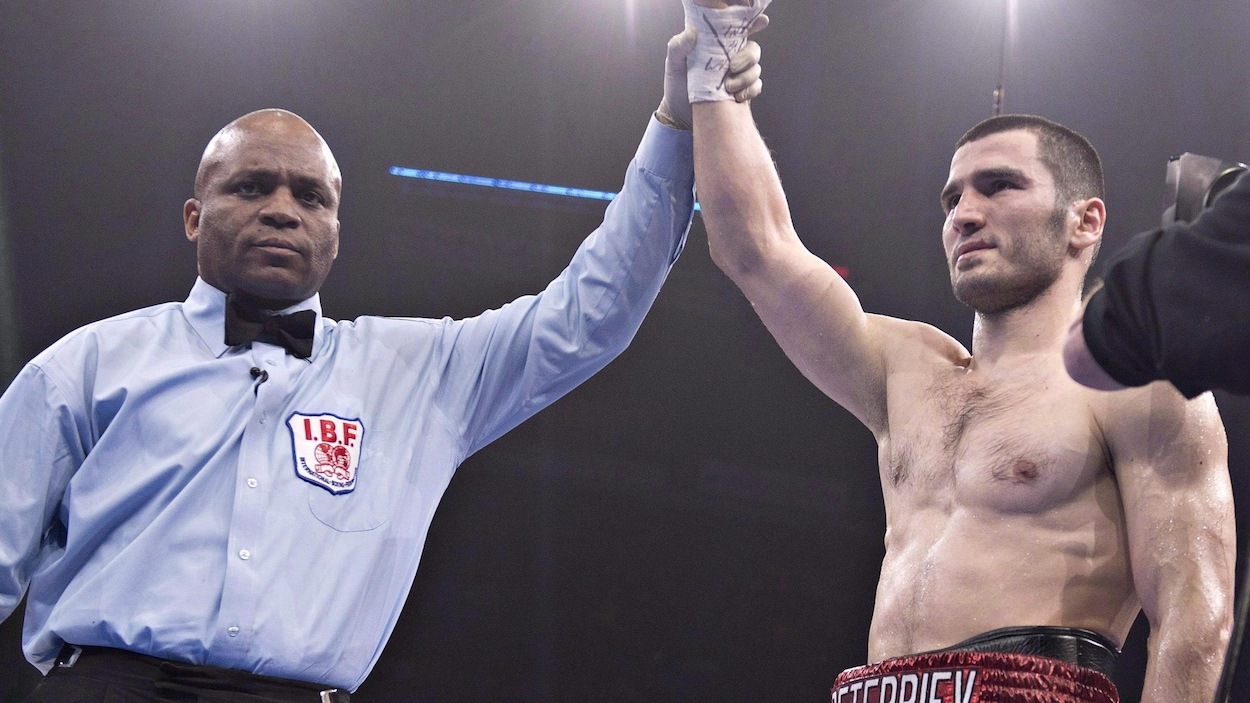 Artur Beterbiev Artur Beterbiev