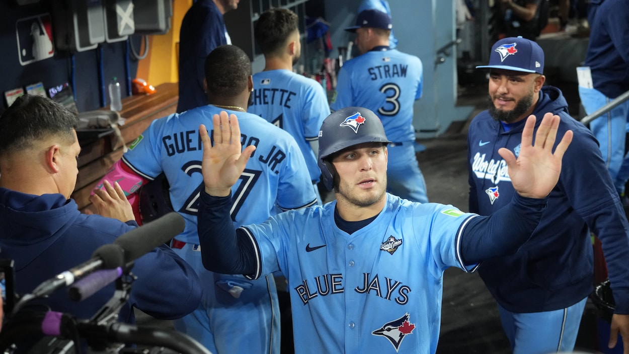 Les Blue Jays rebondissent et égalisent la série face aux Dodgers