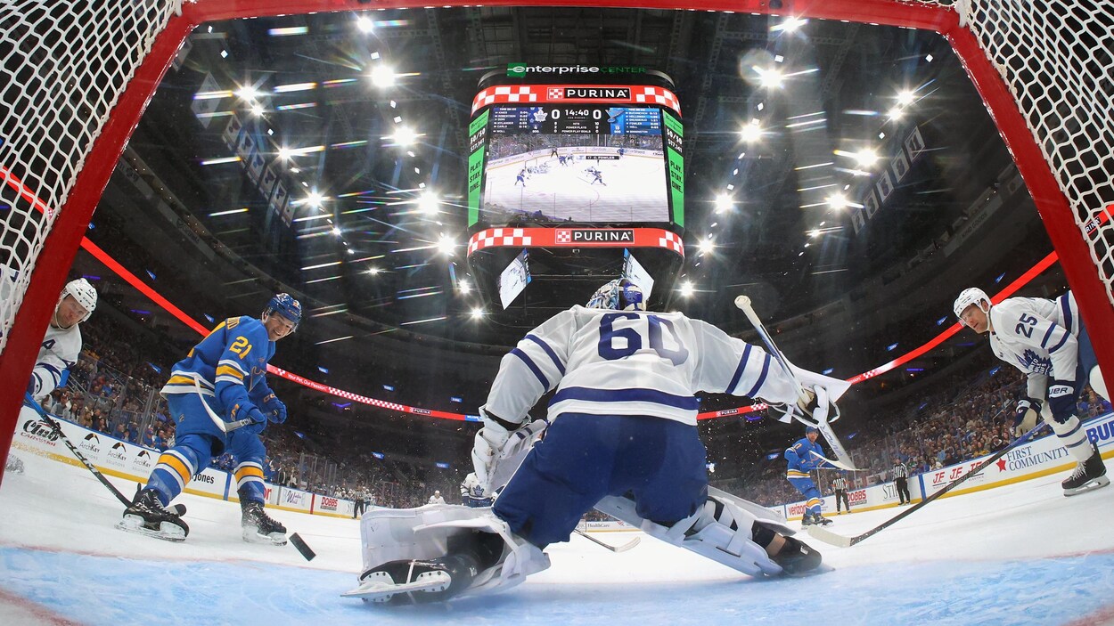 Les Blue s’imposent contre les Maple Leafs