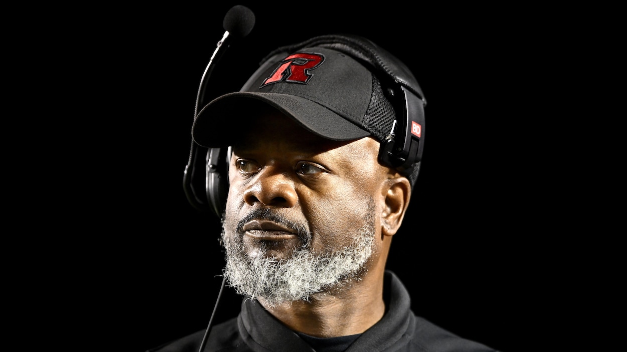 L’entraîneur-chef du Rouge et Noir d’Ottawa, Bob Dyce, est congédié
