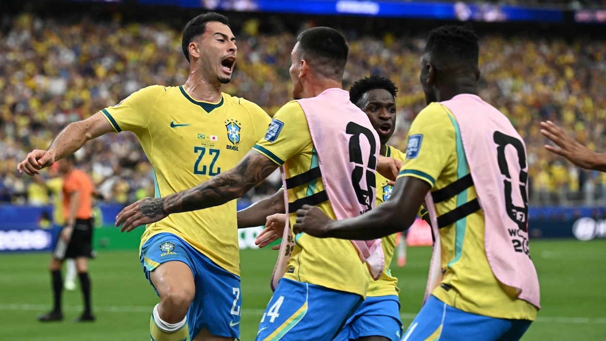 Le Brésil renverse le Japon et file en huitièmes de finale