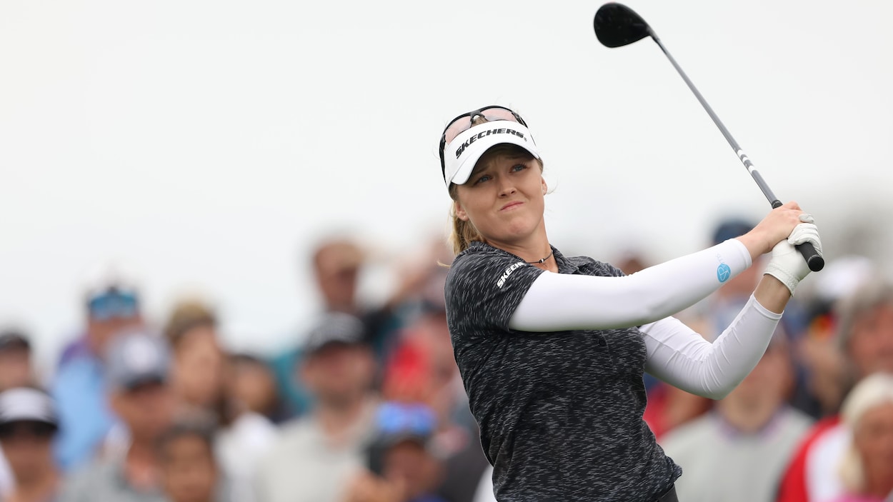 Brooke Henderson falls behind at the US Open