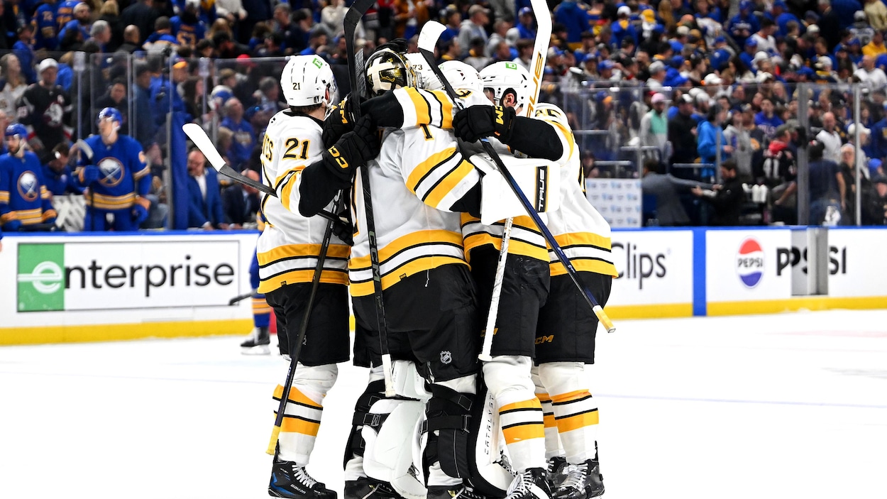 Au pied du mur, les Bruins prolongent le suspense à Buffalo